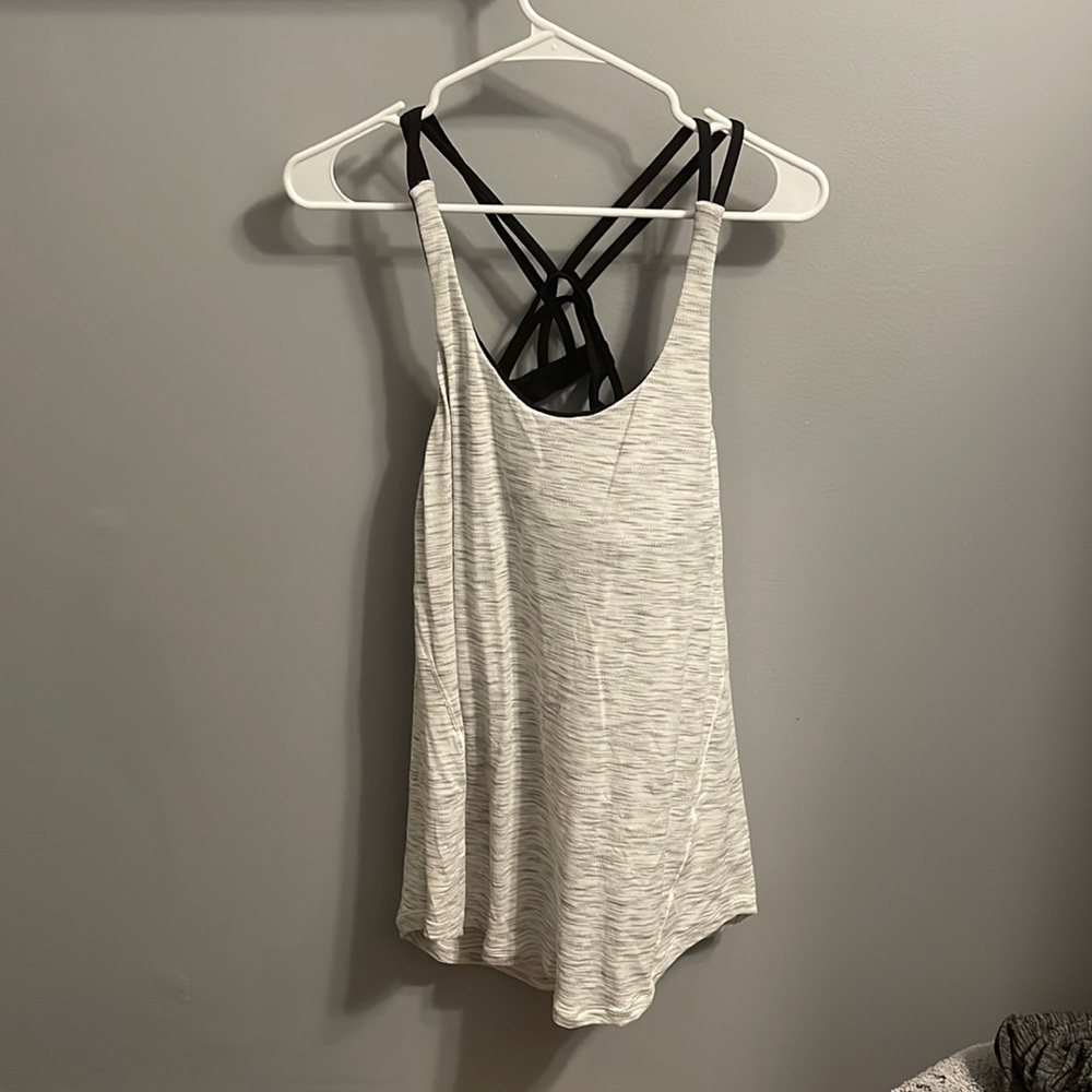 Lululemon Tank Top w/ built in bra